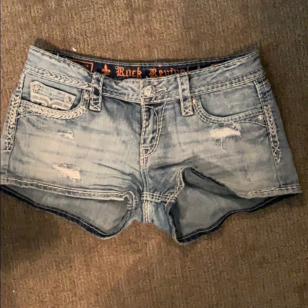 Women’s rock revival denim shorts